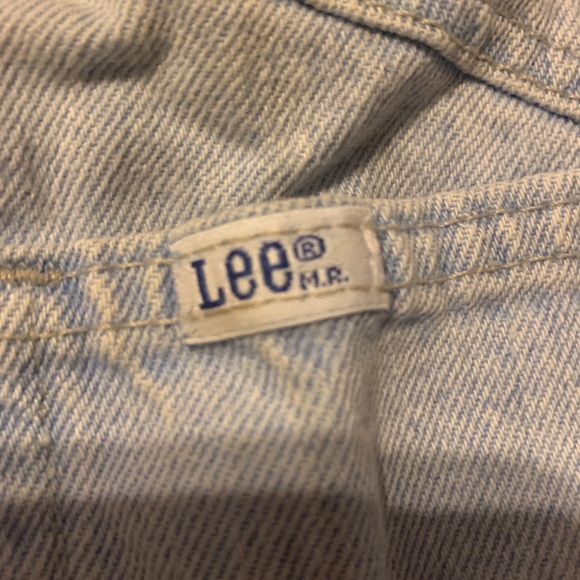 Shorts - Picture 3 of 3